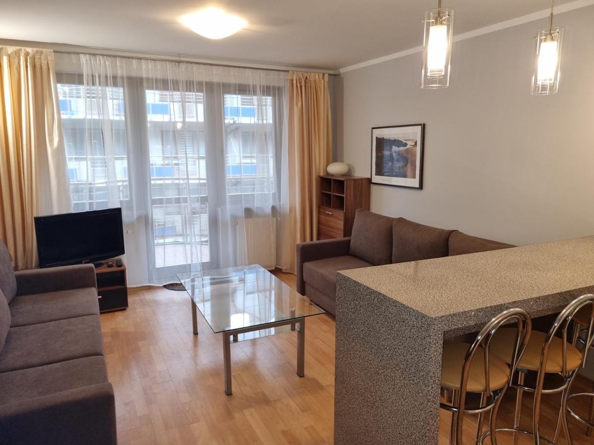 Апартаменти Apartament Cafe Del Mar Свіноуйсьце Екстер'єр фото